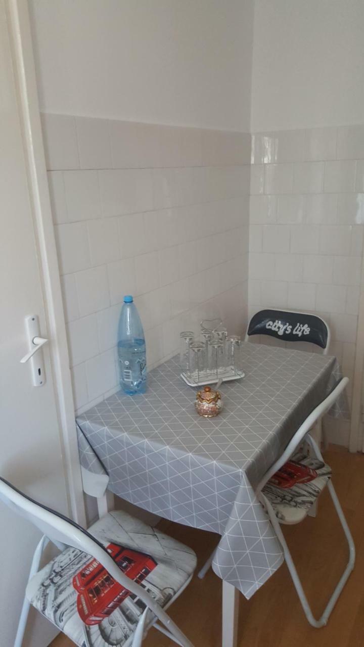 OrşovaApartament Victory公寓 外观 照片