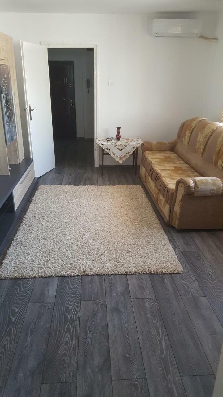 OrşovaApartament Victory公寓 外观 照片